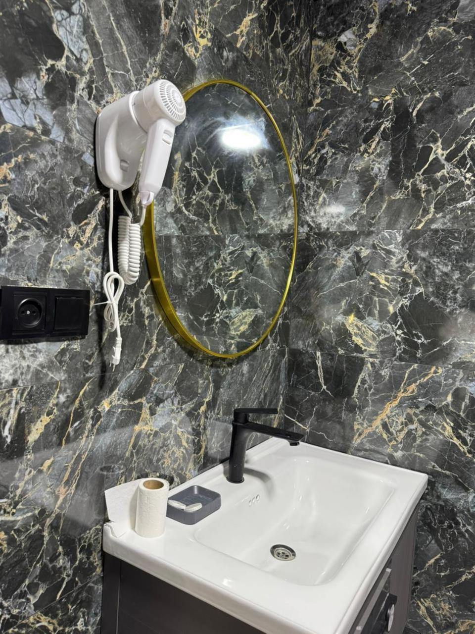 Hotel 770 Батумі Екстер'єр фото